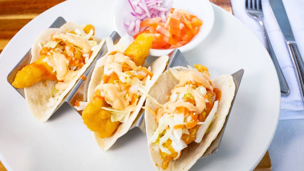 The Big Catch | restaurant | 869 Mulock Dr #10, Newmarket, ON L3Y 8S3, Canada | 9052353474 OR +1 905-235-3474