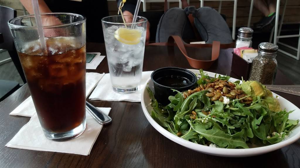 Noble Hops | restaurant | Tucson International Airport (TUS), 7250 S Tucson Blvd, Tucson, AZ 85756, USA | 5205738100 OR +1 520-573-8100