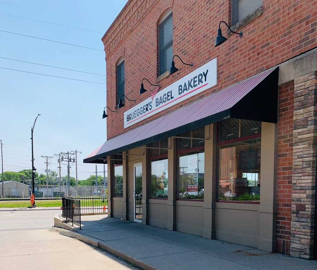 Brueggers Bagels | bakery | 404 1st Ave, Coralville, IA 52241, USA | 3193372243 OR +1 319-337-2243