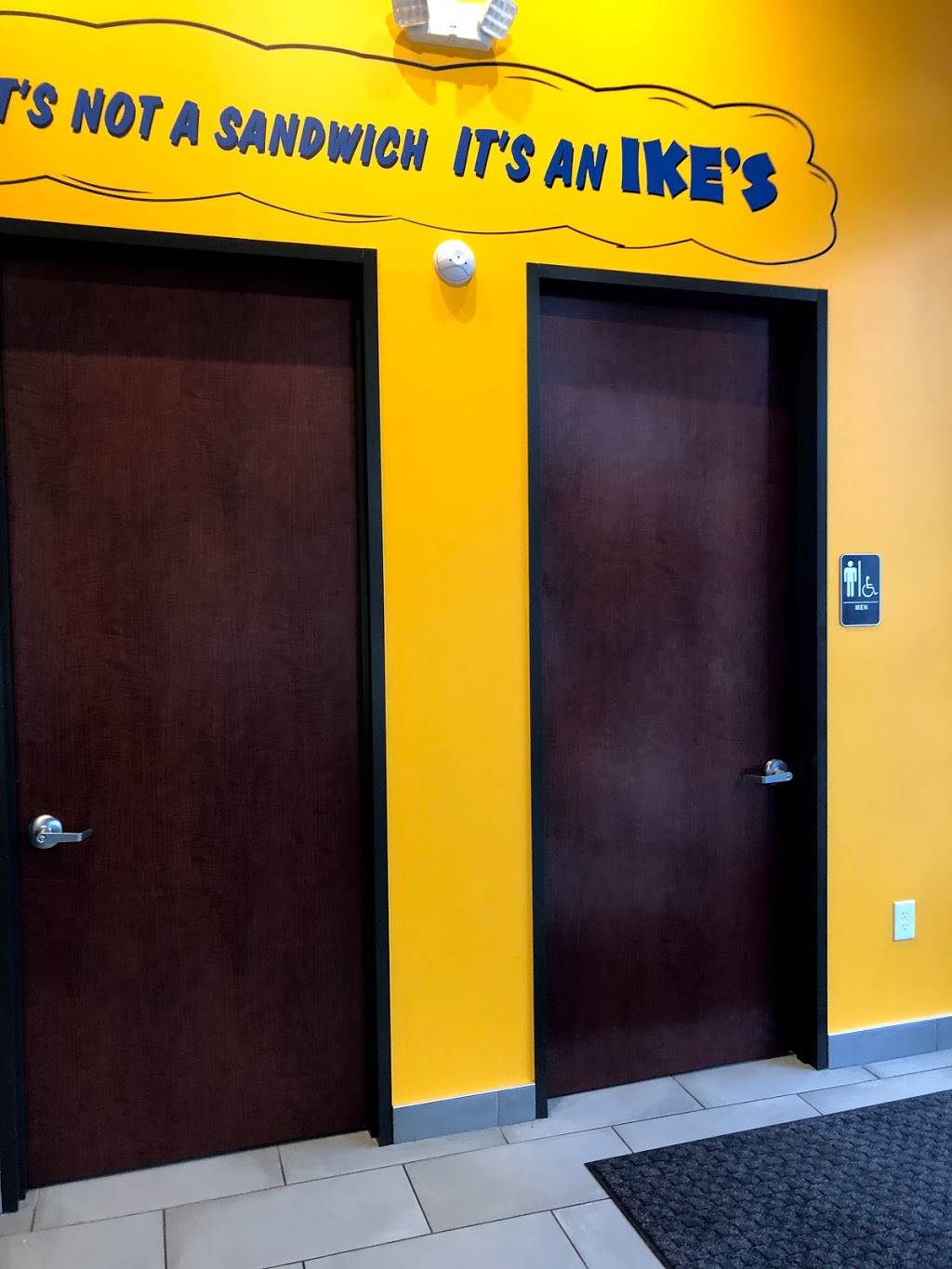 Ikes Love & Sandwiches | restaurant | 1051 Heights Blvd #180, Houston, TX 77008, USA | 7134922965 OR +1 713-492-2965