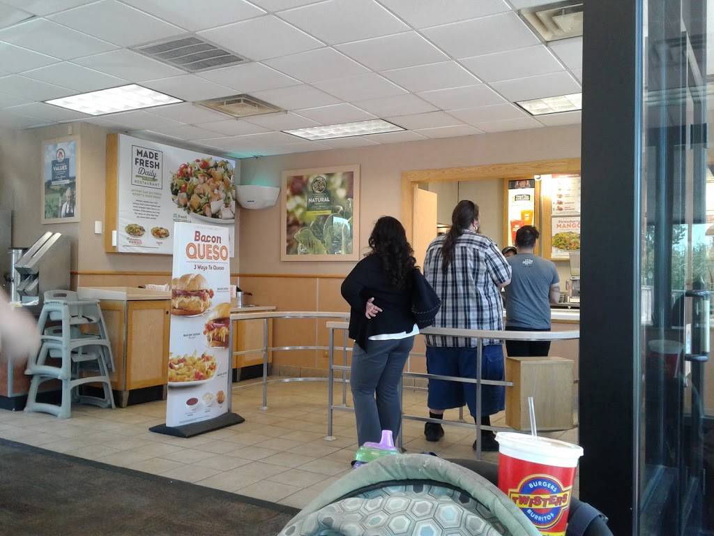 Wendys | restaurant | 1902 Lomas Blvd NW, Albuquerque, NM 87104, USA | 5052432766 OR +1 505-243-2766