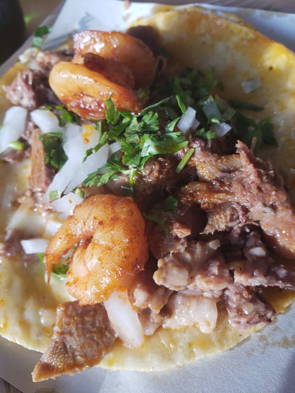 Tacos de Birria "Fiesta" | restaurant | Colinas Debaja California, 22647 Tijuana, B.C., Mexico | 016645319636 OR +52 664 531 9636