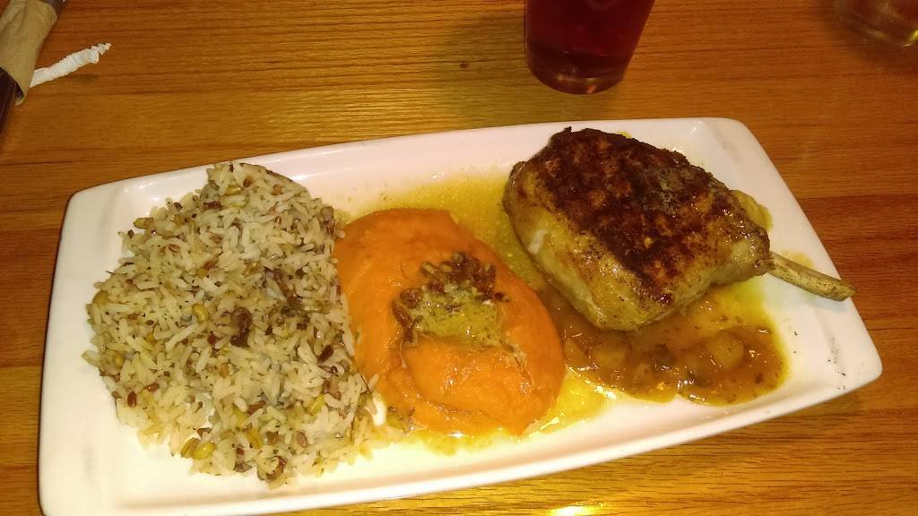 Applebees Grill + Bar | restaurant | 1921 Vaughn Rd, Wood River, IL 62095, USA | 6182581051 OR +1 618-258-1051