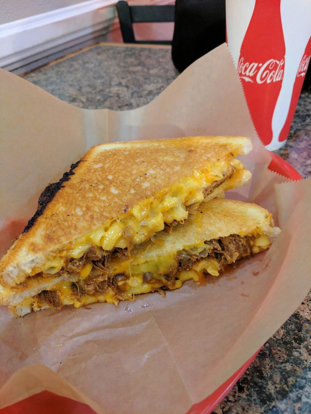 Cheesy Express | meal takeaway | 3219 Mission Blvd, San Diego, CA 92109, USA | 8588867480 OR +1 858-886-7480