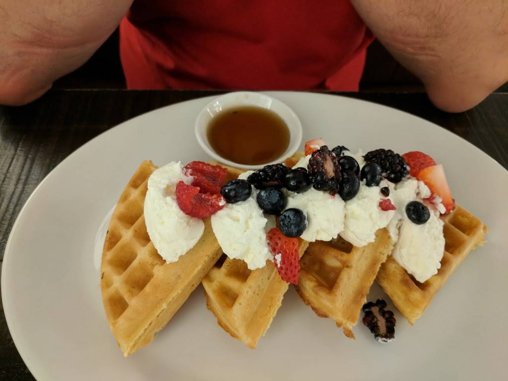 TWH Social | restaurant | 1 King St W, Kitchener, ON N2G 1A3, Canada | 5197458478 OR +1 519-745-8478