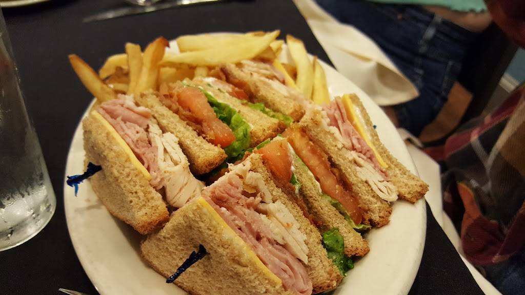 The Lamplighter | restaurant | 201 Virginia Ave, Clarksville, VA 23927, USA | 4343740230 OR +1 434-374-0230