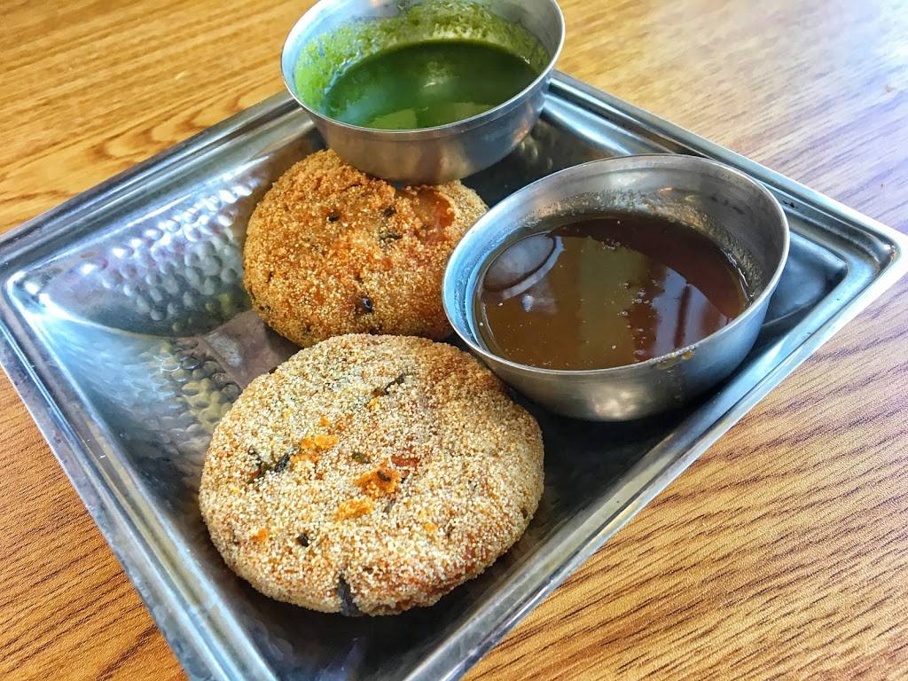 Radhe Chaat | restaurant | 10251 S De Anza Blvd, Cupertino, CA 95014, USA | 4089825220 OR +1 408-982-5220