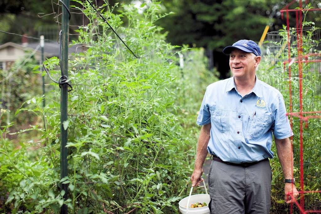 Blue Moon Specialty Foods | restaurant | 130 S Church St, Spartanburg, SC 29306, USA | 8645862344 OR +1 864-586-2344