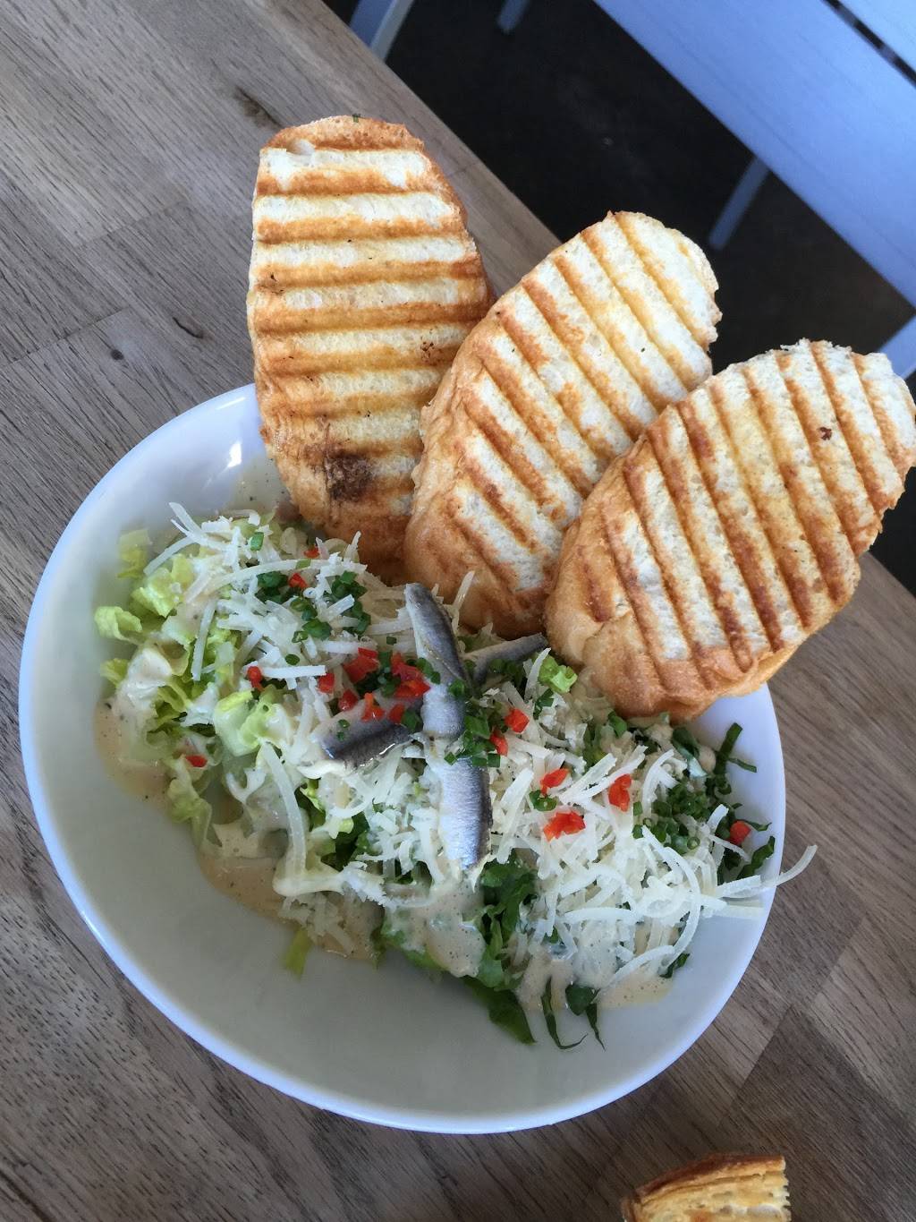 Shuck Oyster Bar | restaurant | 3313 Hyland Ave, Costa Mesa, CA 92626, USA | 9494200478 OR +1 949-420-0478