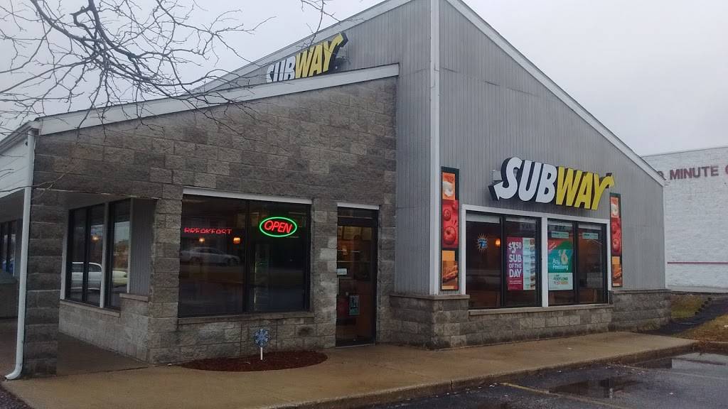 Subway Restaurants | restaurant | 3600 N Hobart Rd, Hobart, IN 46342, USA | 2199621149 OR +1 219-962-1149