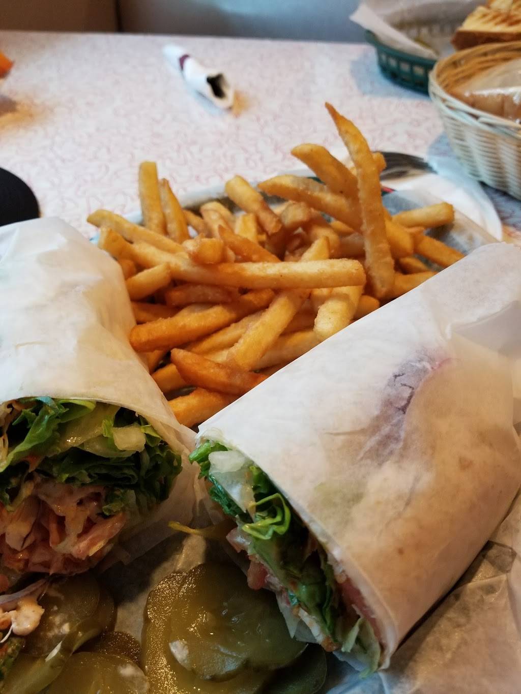 Bristol 45 Diner | restaurant | 8321 200th Ave, Bristol, WI 53104, USA | 2628574545 OR +1 262-857-4545