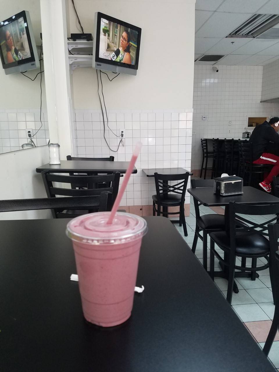 Casa do pao de queijo | restaurant | 70 Adams St, Newark, NJ 07105, USA | 9733446622 OR +1 973-344-6622