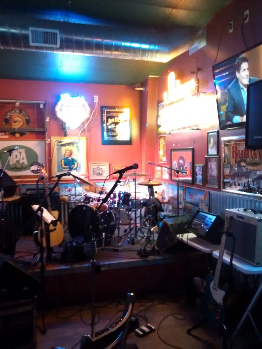 Joes Place Bar & Grill | night club | 4302 Pendleton Dr, Rapid City, SD 57701, USA | 6053947716 OR +1 605-394-7716