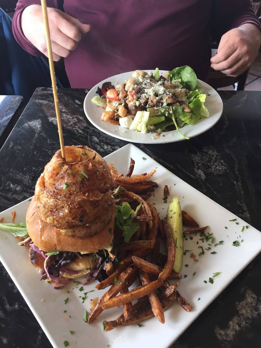 Alessios Seafood Grille | restaurant | 827 Easton Rd, Warrington, PA 18976, USA | 2674838500 OR +1 267-483-8500