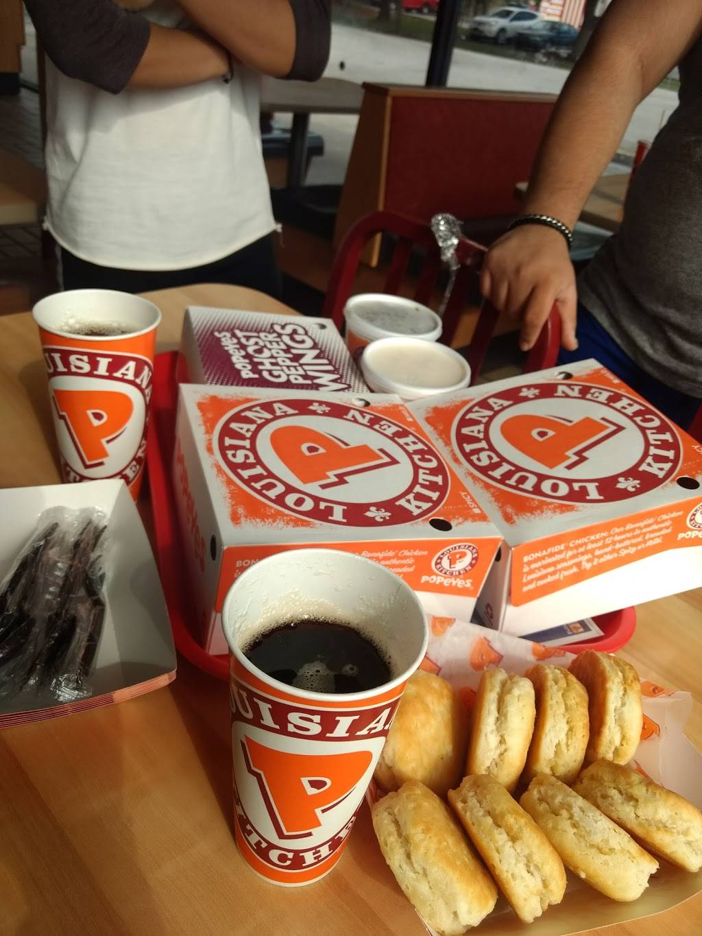 Popeyes Louisiana Kitchen | restaurant | 116 W Merritt Island Causeway, Merritt Island, FL 32952, USA | 3214525200 OR +1 321-452-5200