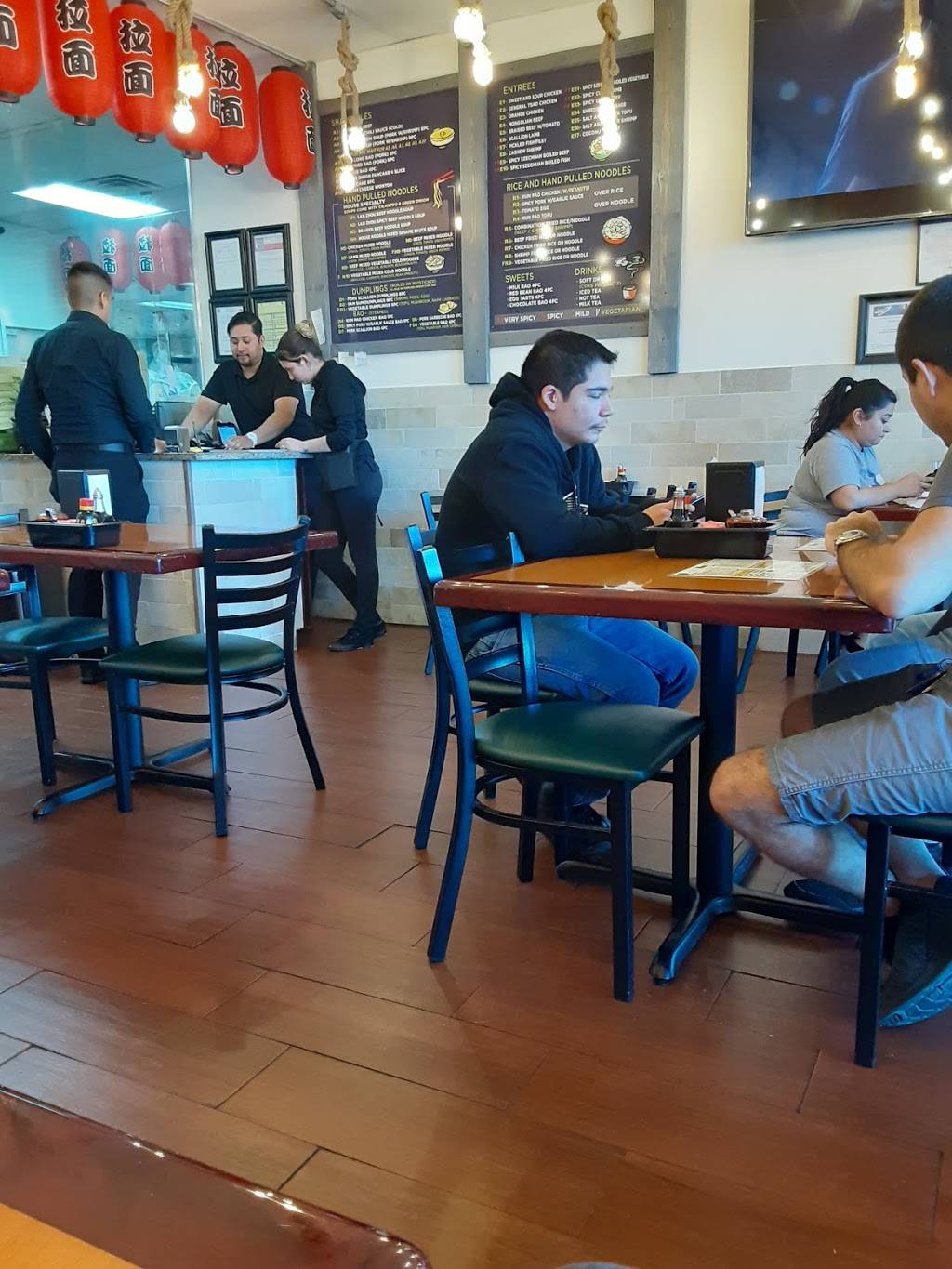 Noodles and Dumplings | restaurant | 4650 Woodrow Bean Transmountain, El Paso, TX 79924, USA | 9159266161 OR +1 915-926-6161