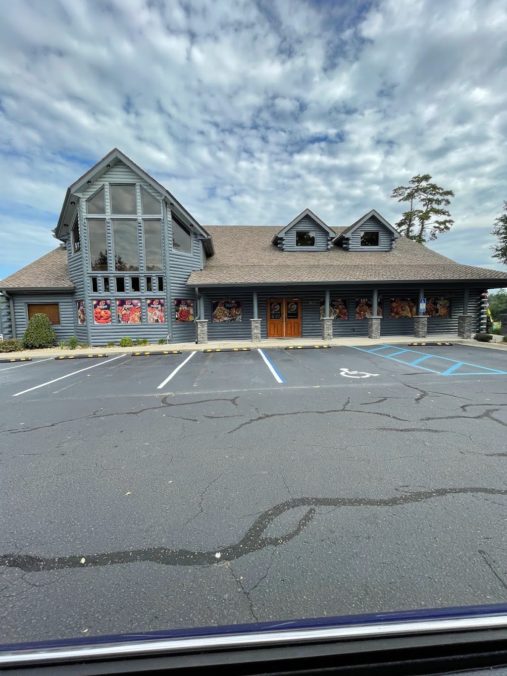 Crafty Crab Capital Circle | restaurant | 1900 Capital Cir NE, Tallahassee, FL 32308, USA | 8506562722 OR +1 850-656-2722