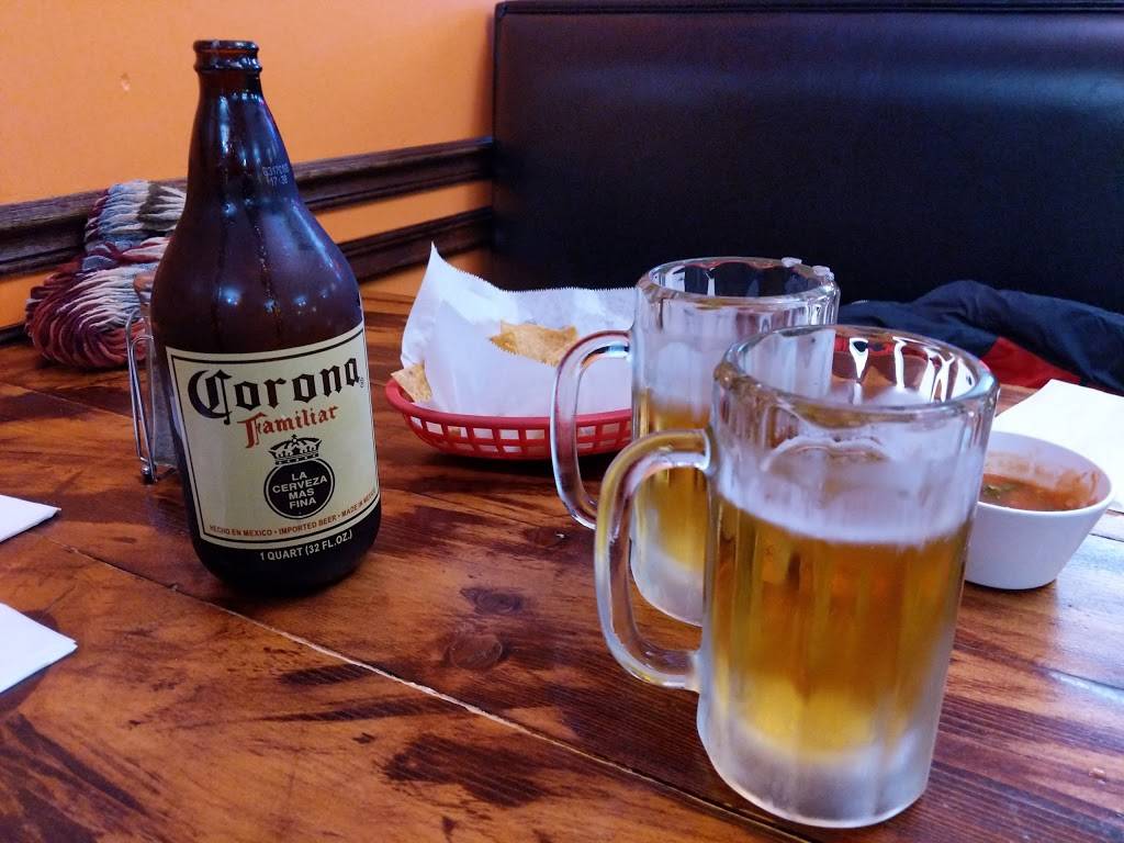 Taqueria Los Mogotes de Michoacan | restaurant | 2069 Green Bay Rd, Highland Park, IL 60035, USA | 8474325667 OR +1 847-432-5667