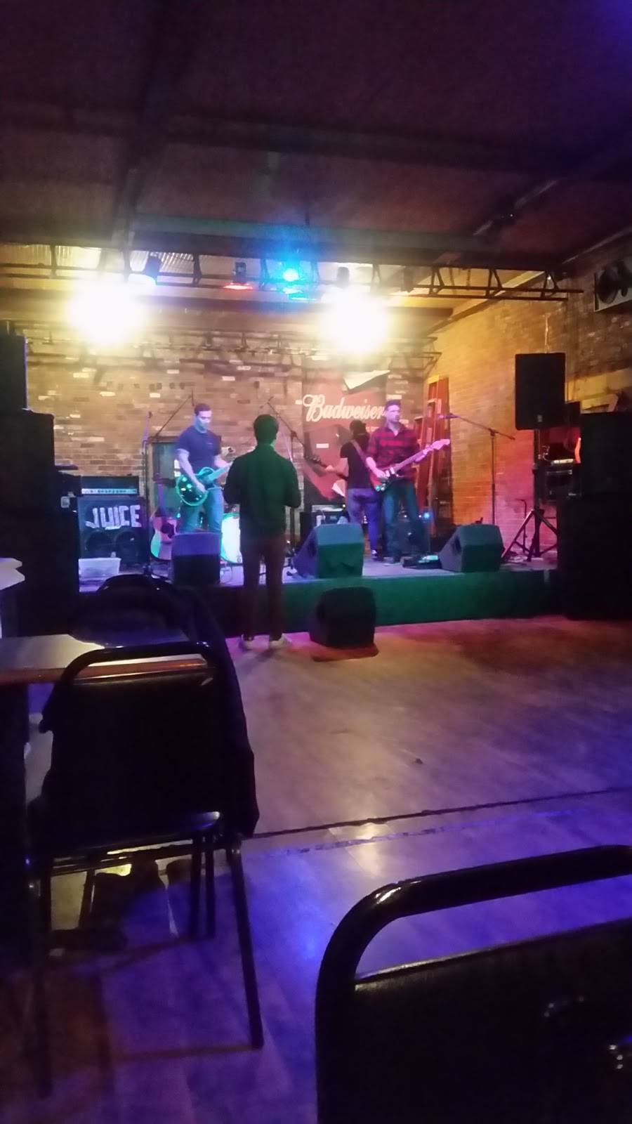 Olde Downtown Tavern | restaurant | 1005 16th St, Bedford, IN 47421, USA | 8126758546 OR +1 812-675-8546