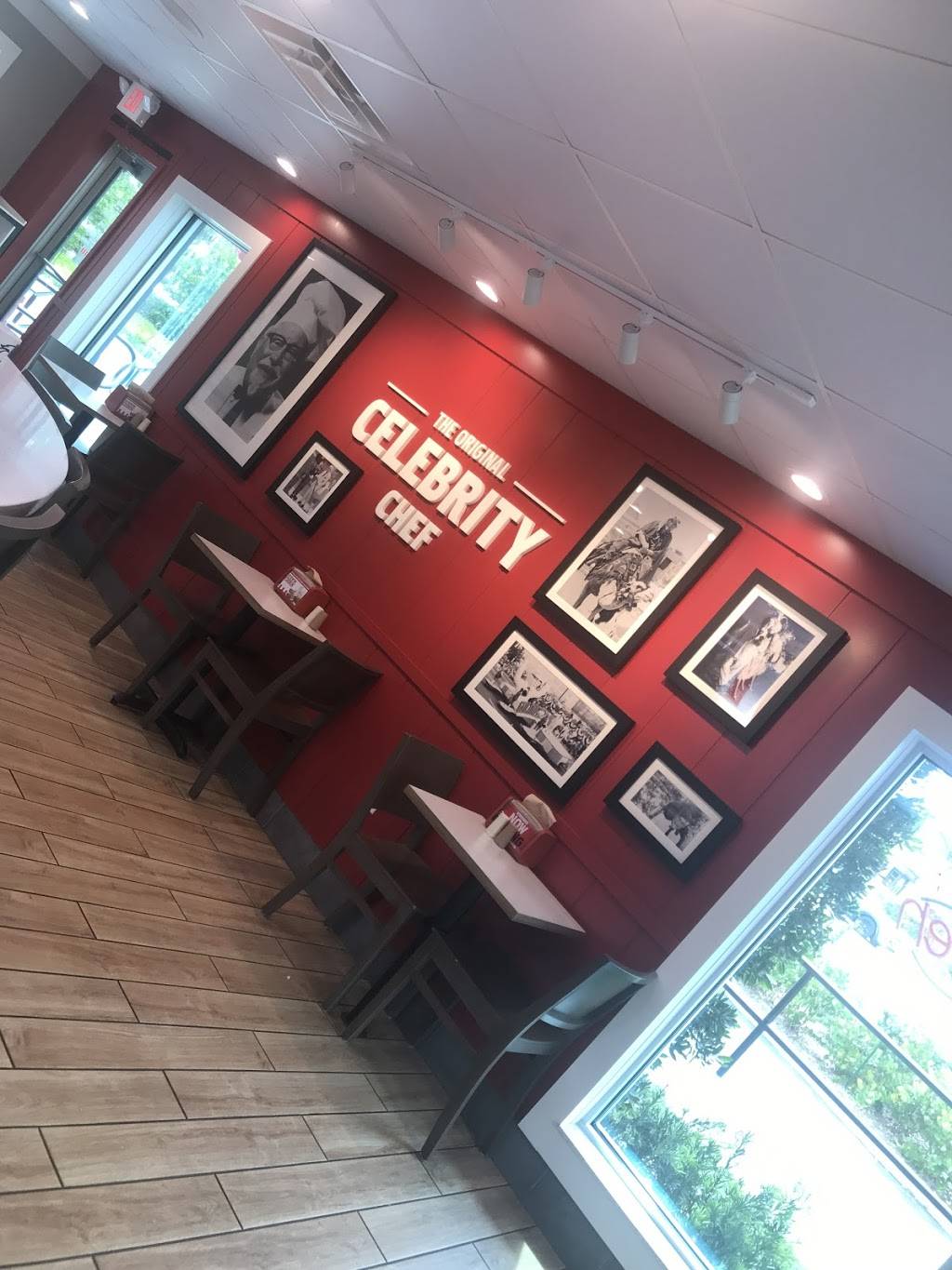 KFC | restaurant | 2292 N Federal Hwy, Pompano Beach, FL 33062, USA | 7542050985 OR +1 754-205-0985