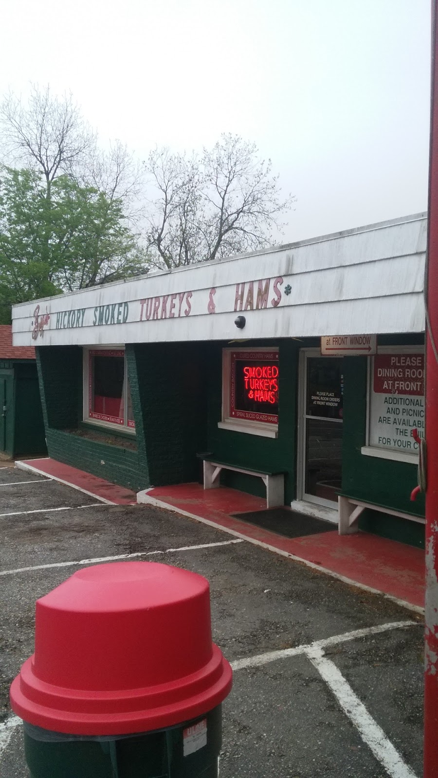 Burges Hickory Smoked Turkeys and Hams | restaurant | 526 Spruce St, Lewisville, AR 71845, USA | 8709214292 OR +1 870-921-4292