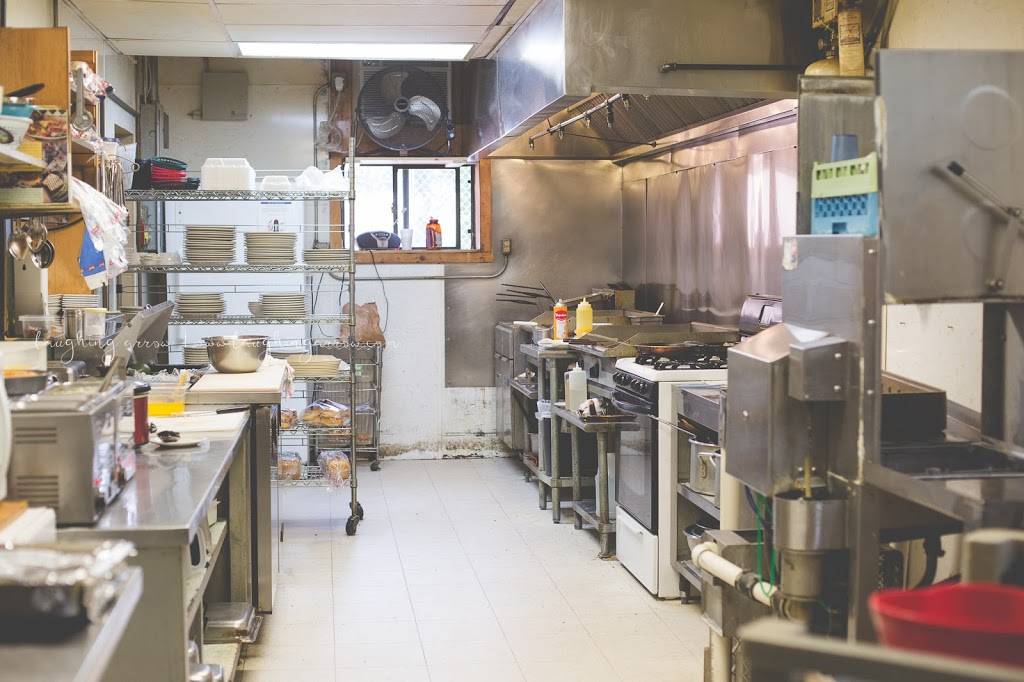 Moms Kitchen | restaurant | 210 W Jackson St, Marshfield, MO 65706, USA | 4178597251 OR +1 417-859-7251