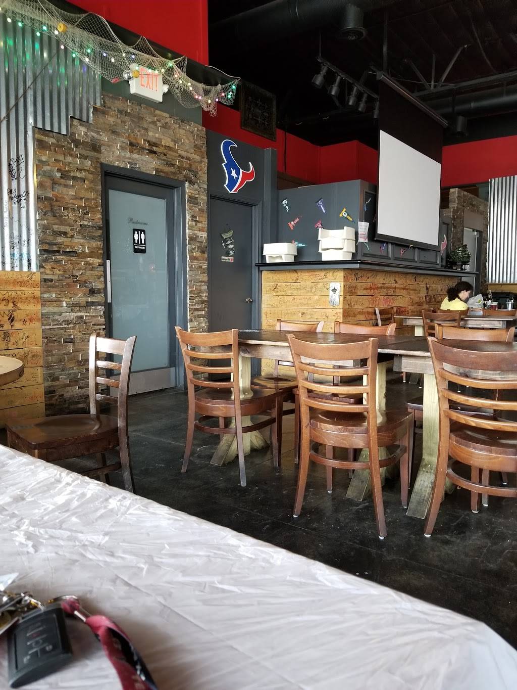 LA Crawfish | restaurant | 6439 W 43rd St, Houston, TX 77092, USA | 8324911121 OR +1 832-491-1121