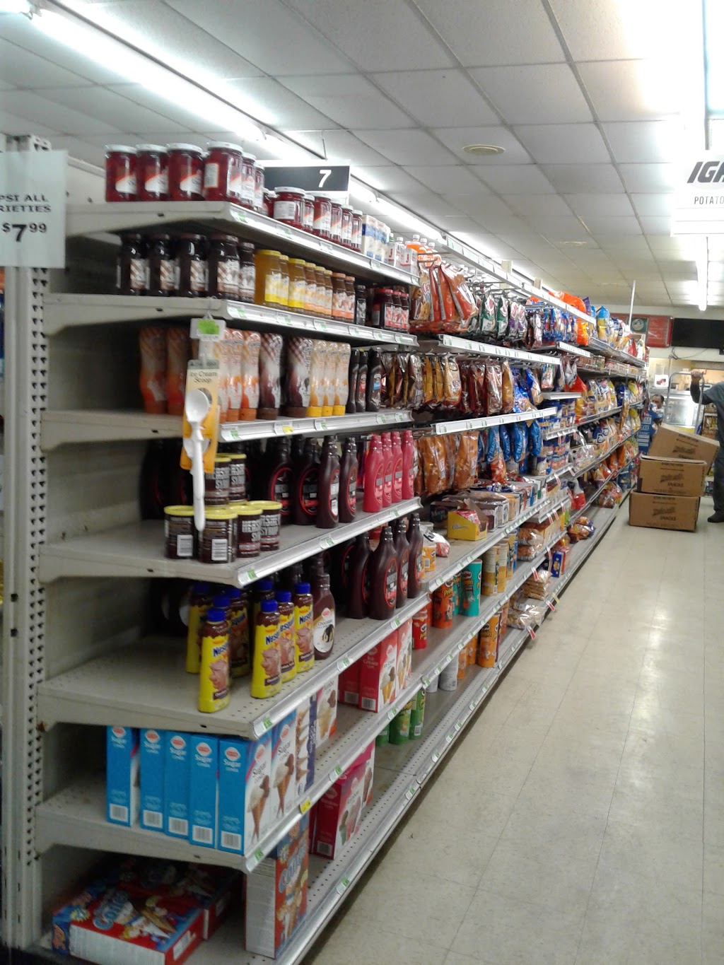 Jamestown Market | restaurant | 33 E Brush St, Jamestown, IN 46147, USA | 7656765541 OR +1 765-676-5541