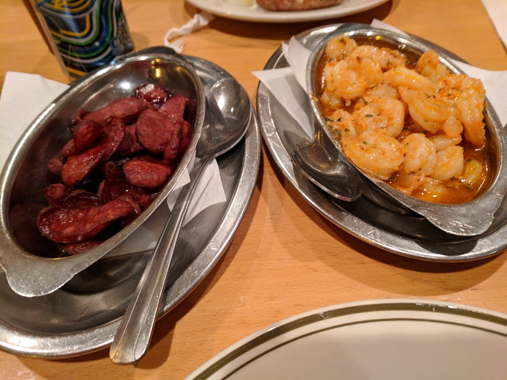 McWhorter Barbecue | restaurant | 104 McWhorter St, Newark, NJ 07105, USA | 9733442633 OR +1 973-344-2633