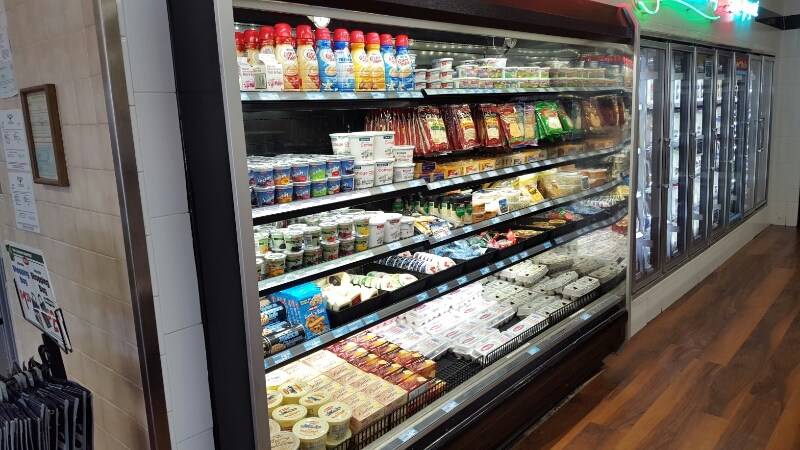 Braums Ice Cream & Burger Restaurant | restaurant | 100 N University Dr, Fort Worth, TX 76107, USA | 8173389072 OR +1 817-338-9072