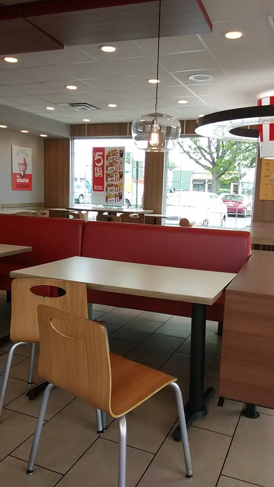 KFC | restaurant | 5890 Crawfordsville Rd, Speedway, IN 46224, USA | 3172412955 OR +1 317-241-2955
