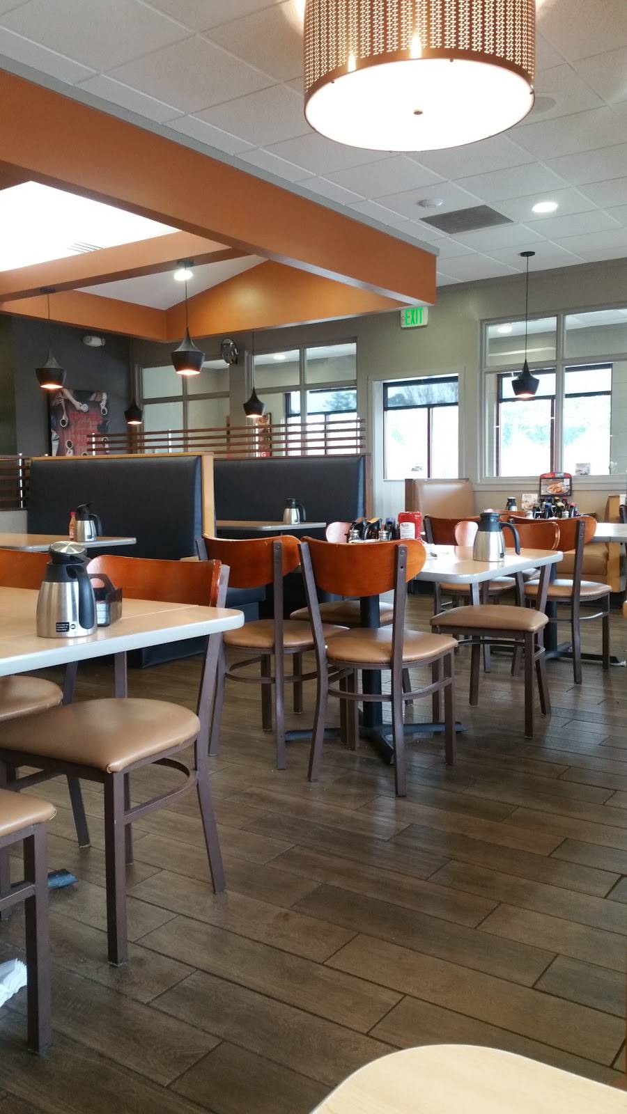 IHOP | restaurant | 6707 Knightdale Blvd, Knightdale, NC 27545, USA | 9192660418 OR +1 919-266-0418