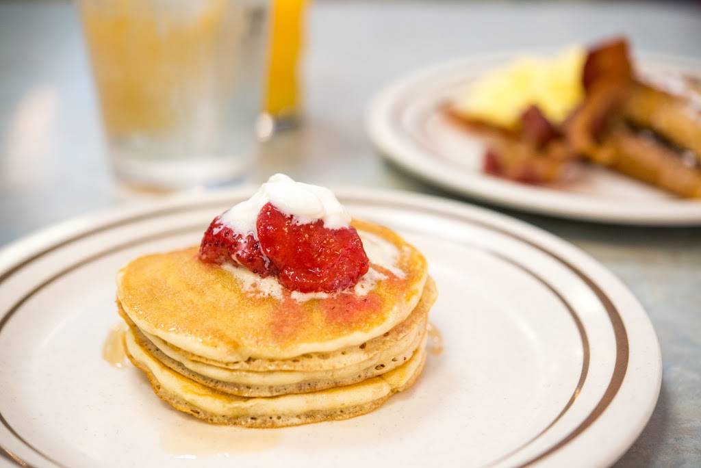 Flapjacks | restaurant | 2005 S Thompson St, Springdale, AR 72764, USA | 4797517708 OR +1 479-751-7708