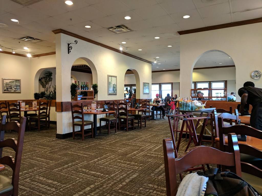 Olive Garden Italian Restaurant | meal takeaway | 8531 W Brown Deer Rd, Milwaukee, WI 53224, USA | 4143544042 OR +1 414-354-4042