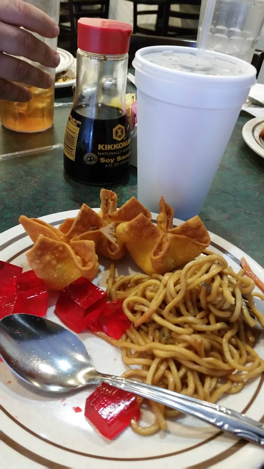 Hong Yip Restaurant | restaurant | 905 SW Main Blvd # 110, Lake City, FL 32025, USA | 3867551133 OR +1 386-755-1133