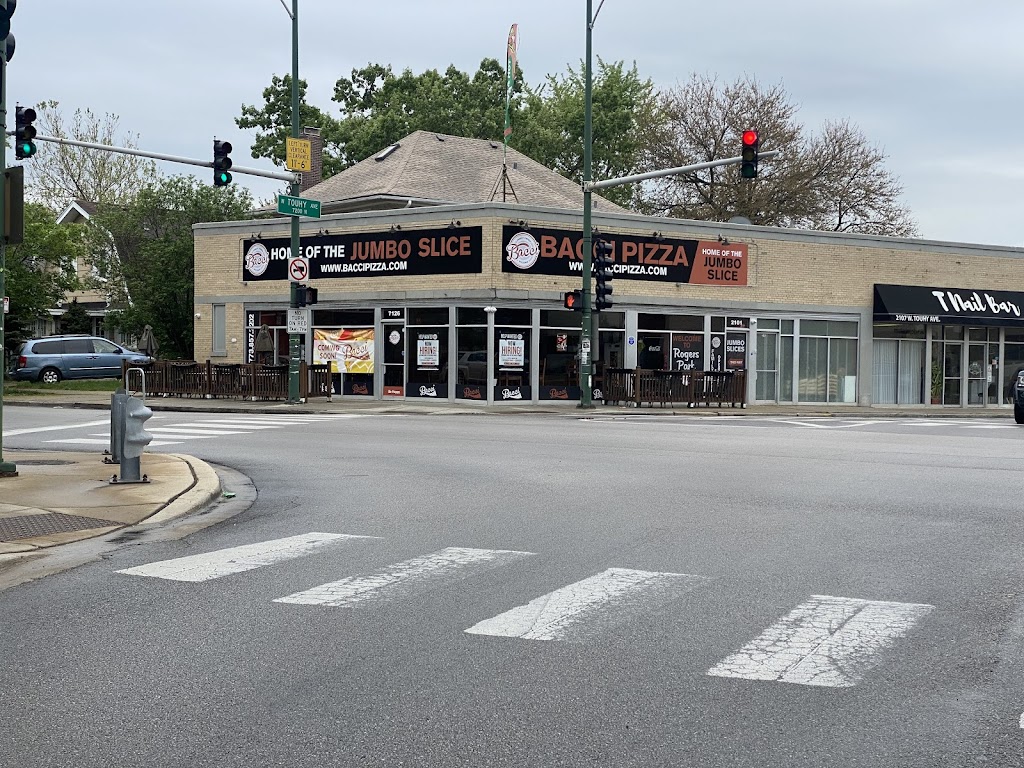 Bacci Pizza | restaurant | 2101 W Touhy Ave, Chicago, IL 60645, USA | 7738572202 OR +1 773-857-2202