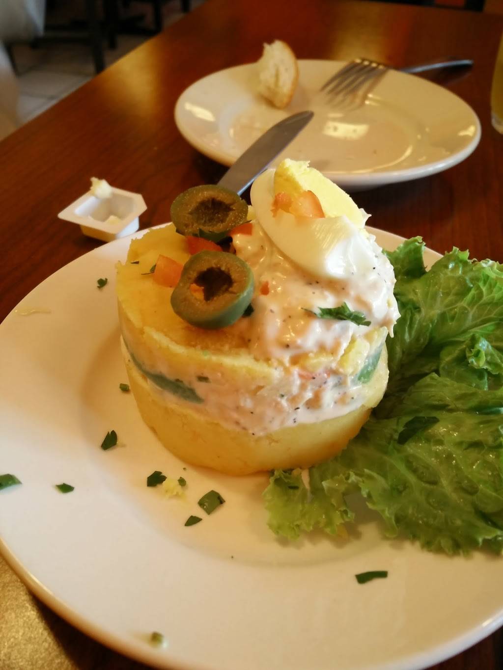 Tumi | restaurant | 2727 W Fullerton Ave, Chicago, IL 60647, USA | 7736973209 OR +1 773-697-3209