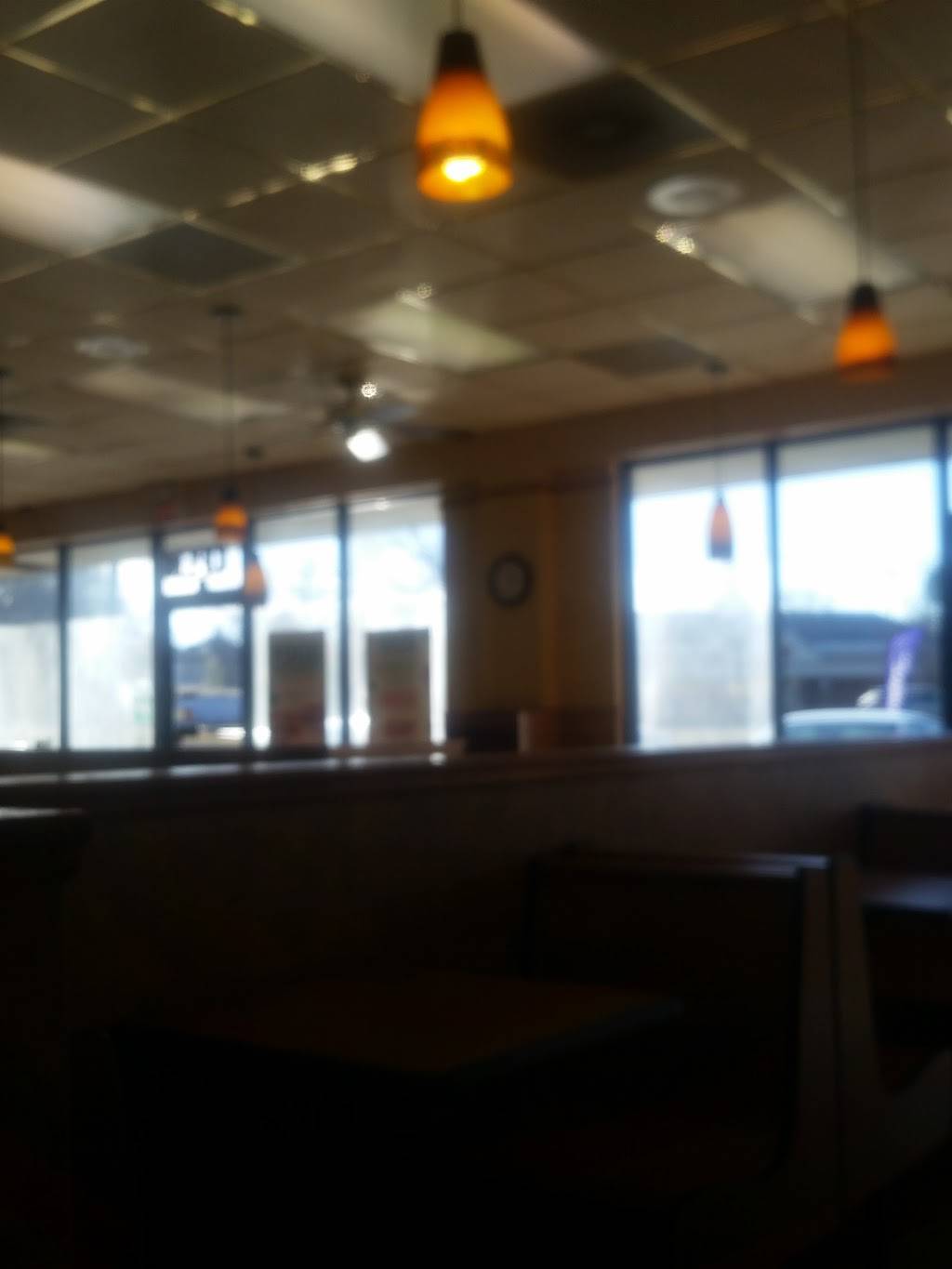 Subway Restaurants | restaurant | 82 N Eastwood Dr, Woodstock, IL 60098, USA | 8153387827 OR +1 815-338-7827