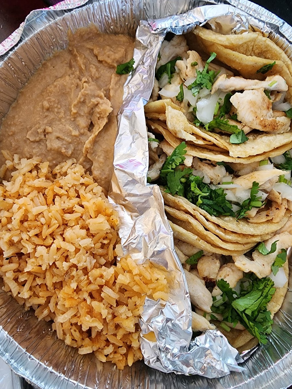 Mi Tierra Taqueria | restaurant | 12435 Adams Rd, Granger, IN 46530, USA | 5743835468 OR +1 574-383-5468