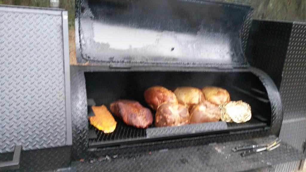 Southern Butts BBQ | restaurant | 6850 SE, US-301, Hawthorne, FL 32640, USA | 8506720674 OR +1 850-672-0674