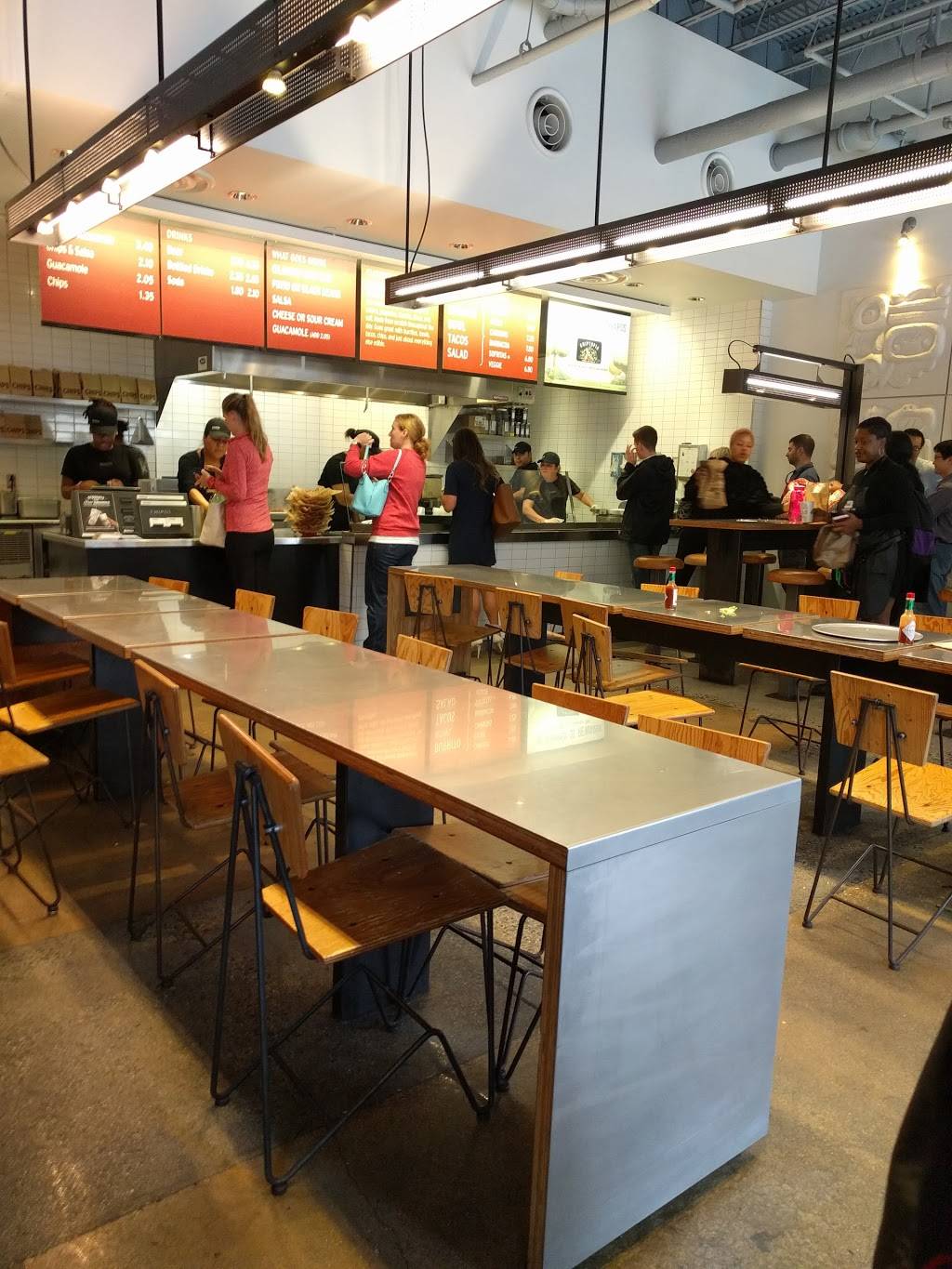 Chipotle Mexican Grill | restaurant | 7923 L Tysons Corner Center, McLean, VA 22102, USA | 7032883890 OR +1 703-288-3890