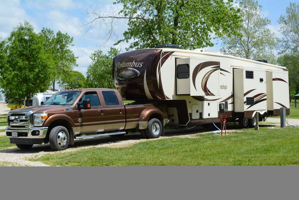 Kansas City West / Lawrence KOA | restaurant | 1473 US-40, Lawrence, KS 66044, USA | 7858423877 OR +1 785-842-3877