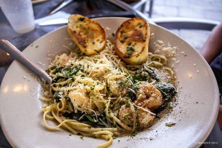 Ozona Blue Grilling Company | restaurant | 125 Orange St, Palm Harbor, FL 34683, USA | 7277894540 OR +1 727-789-4540