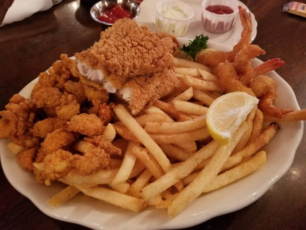 Pappadeaux Seafood Kitchen | restaurant | 12420 East Fwy, Houston, TX 77015, USA | 7138604001 OR +1 713-860-4001