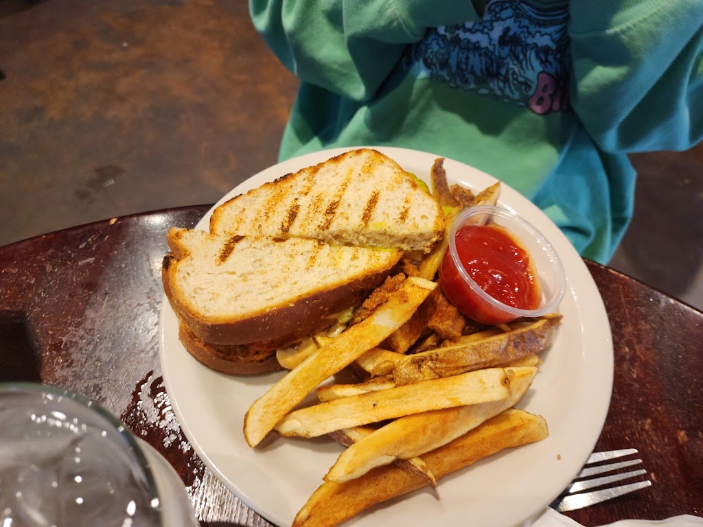 Dugans Pub | restaurant | 401 E 3rd St, Little Rock, AR 72201, USA | 5012440542 OR +1 501-244-0542