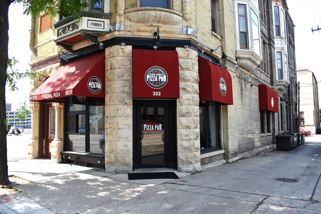 State Street Pizza Pub | restaurant | 322 W State St, Milwaukee, WI 53203, USA | 4142495386 OR +1 414-249-5386