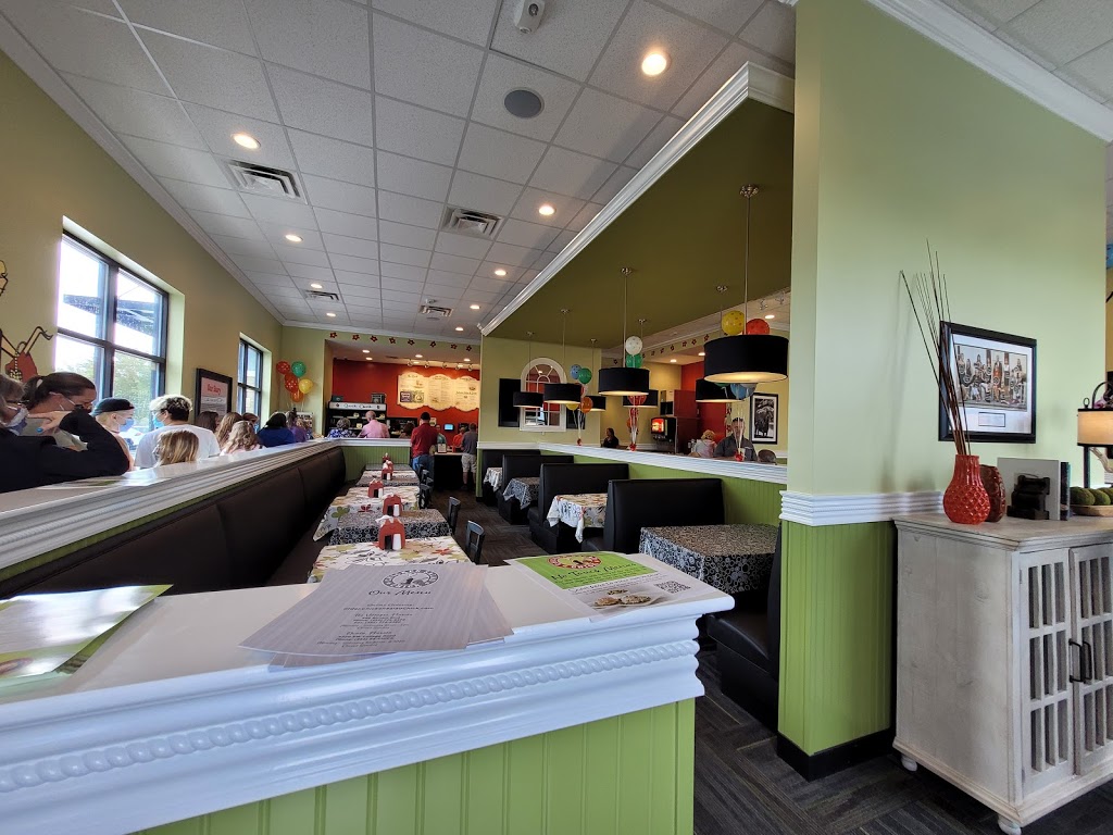 Chicken Salad Chick | restaurant | 4720 SW College Rd, Ocala, FL 34473, USA | 3524493585 OR +1 352-449-3585