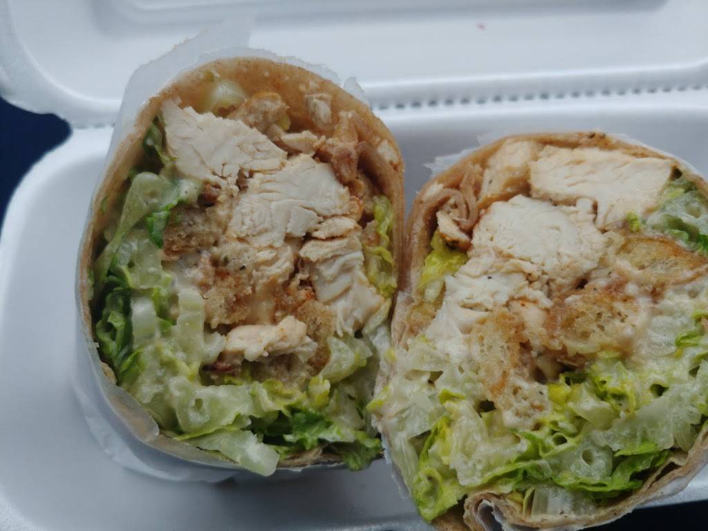 Aroma Italian Pizza & Roast Beef | restaurant | 17 Pine St, Norfolk, MA 02056, USA | 5083842922 OR +1 508-384-2922