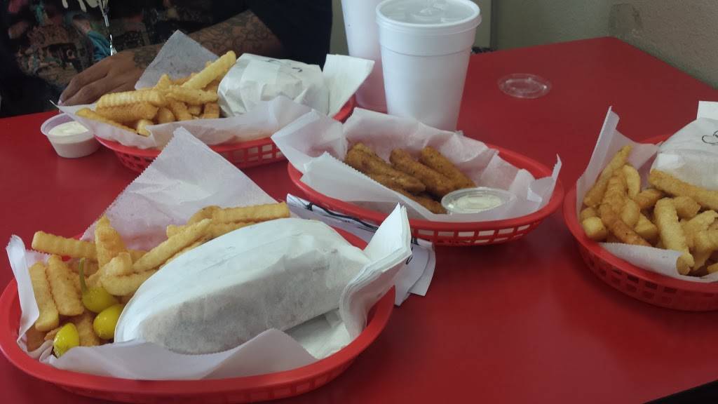 Malt Shop | restaurant | 5600 Auburn St # S, Bakersfield, CA 93306, USA | 6618721088 OR +1 661-872-1088