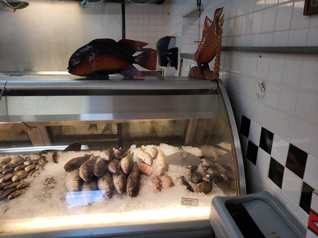 West Fortune Street Fish Market | restaurant | 1926 W Main St, Tampa, FL 33607, USA | 8132541741 OR +1 813-254-1741